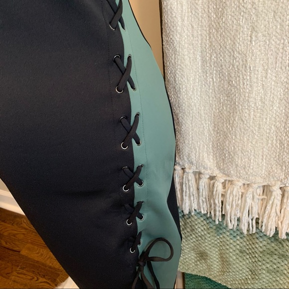 🍈 Belle Sky Sleeveless MIDI Dress - Picture 5 of 11